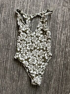 Benoa Swim Sophia One Piece in Green Batik Size M